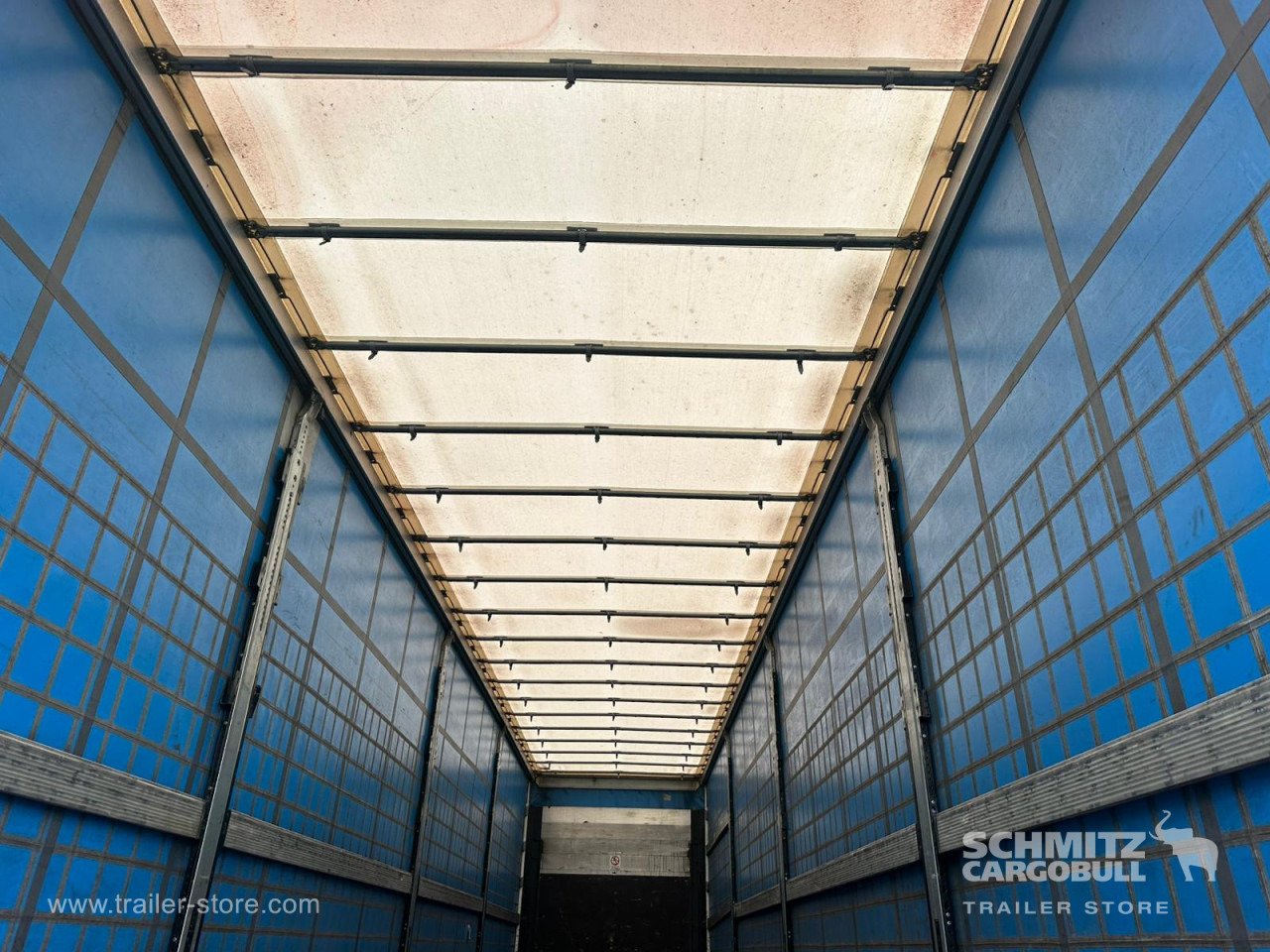 Semirremolque lona SCHMITZ Curtainsider Standard: foto 11 Semirremolque lona SCHMITZ Curtainsider Standard: foto 11