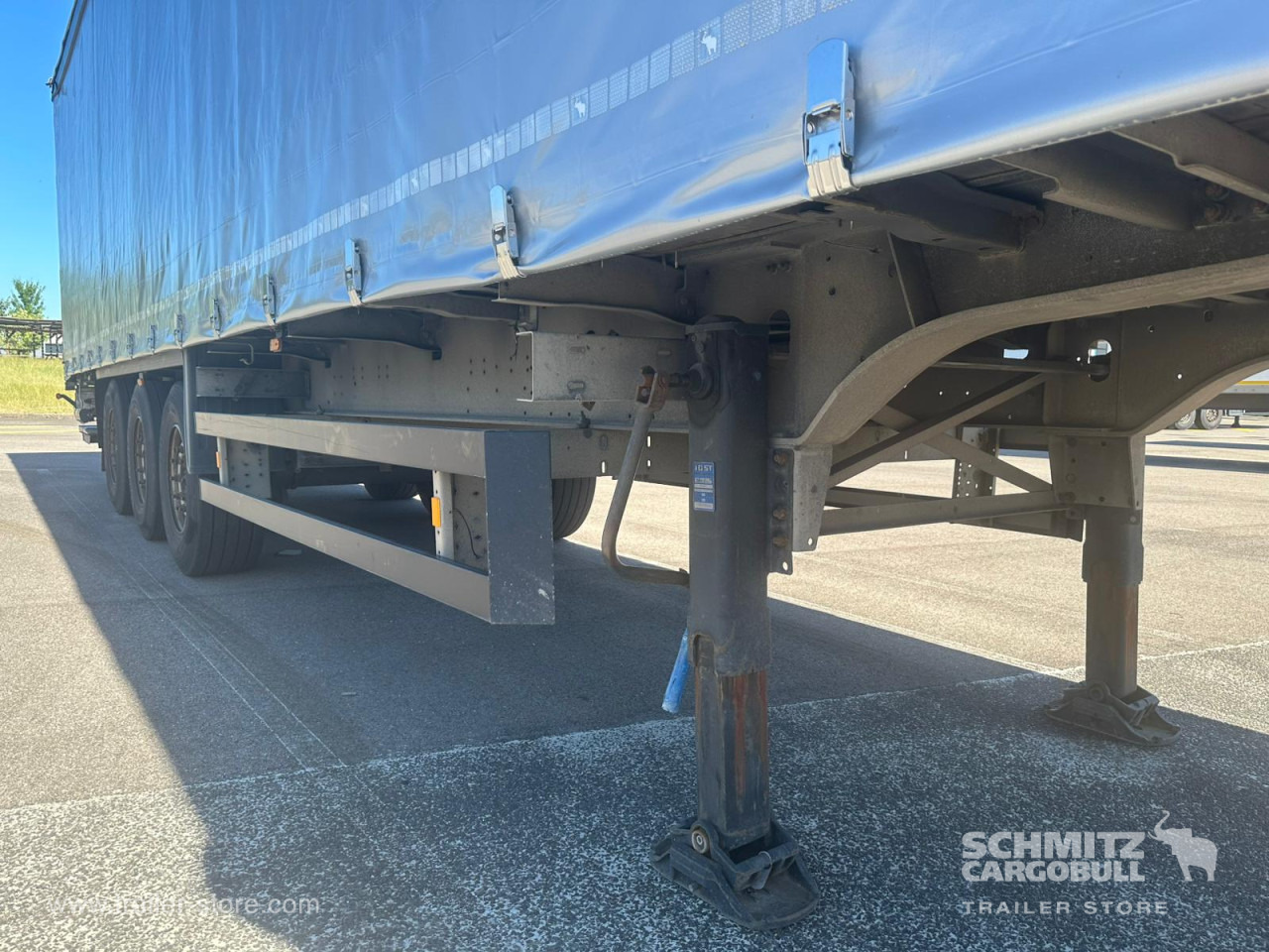 SCHMITZ Curtainsider Standard Taillift - Semirremolque lona: foto 3 SCHMITZ Curtainsider Standard Taillift - Semirremolque lona: foto 3