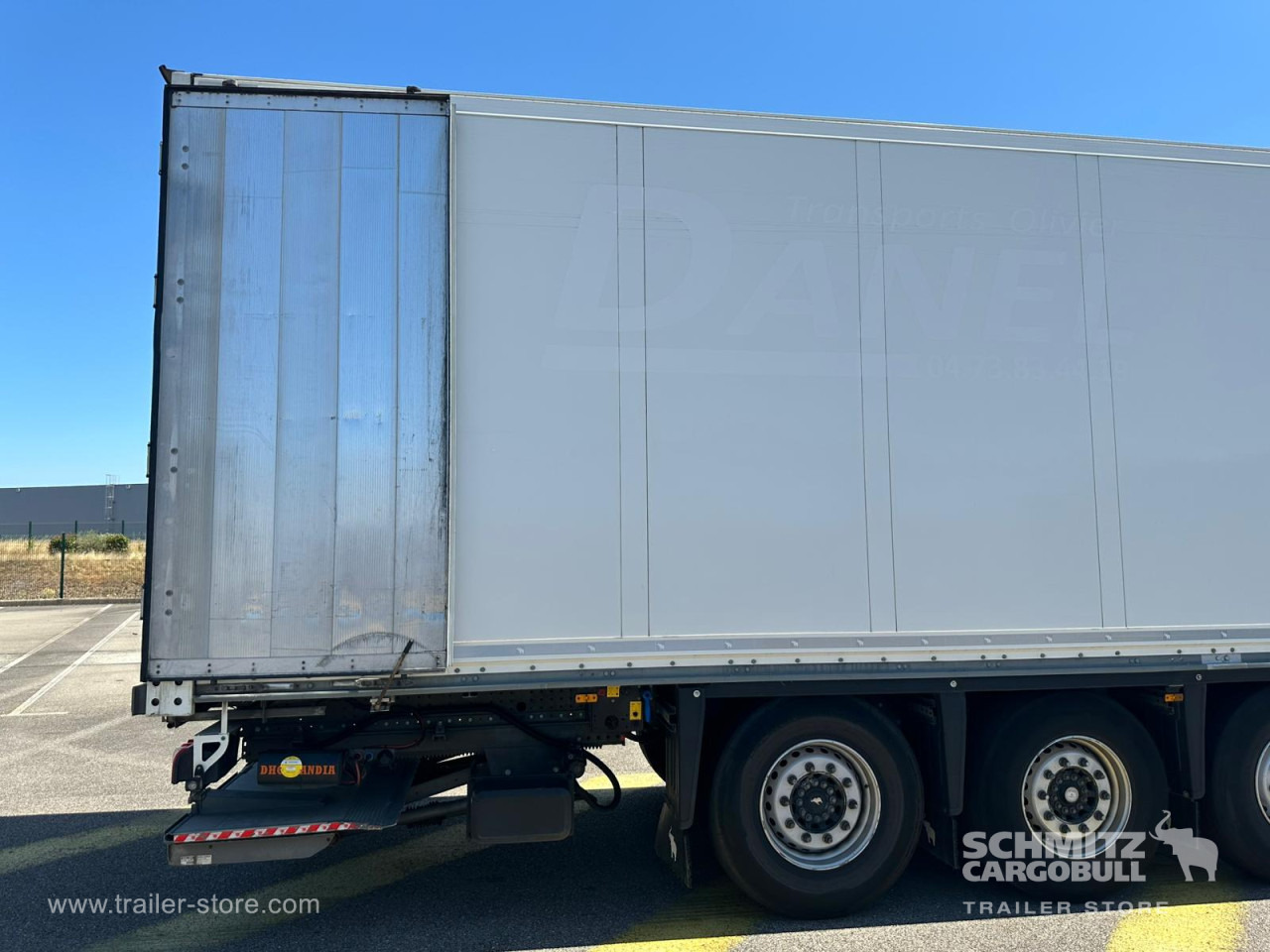SCHMITZ Dryfreight Standard Taillift - Caja cerrada semirremolque: foto 5 SCHMITZ Dryfreight Standard Taillift - Caja cerrada semirremolque: foto 5
