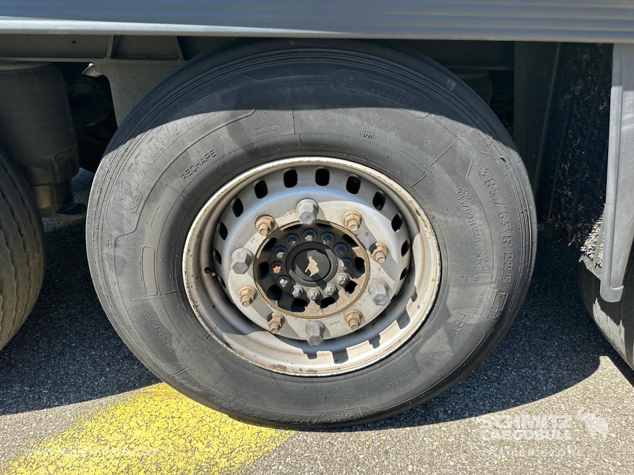 SCHMITZ Reefer Multitemp Double deck Taillift - Isotérmico semirremolque: foto 5 SCHMITZ Reefer Multitemp Double deck Taillift - Isotérmico semirremolque: foto 5