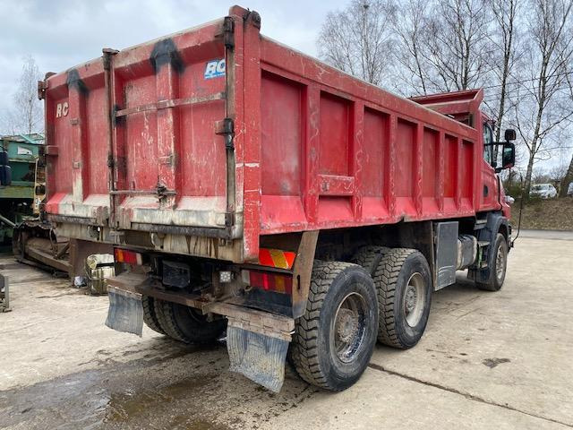 Scania T 114 C 380 - Volquete camión: foto 3 Scania T 114 C 380 - Volquete camión: foto 3