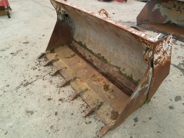 Volvo L 30 - Cazo cargador: foto 1 Volvo L 30 - Cazo cargador: foto 1