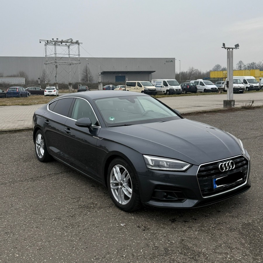 AUDI A5 Sportback TÜV bis Okt. 2027 - Coche familiar: foto 2 AUDI A5 Sportback TÜV bis Okt. 2027 - Coche familiar: foto 2