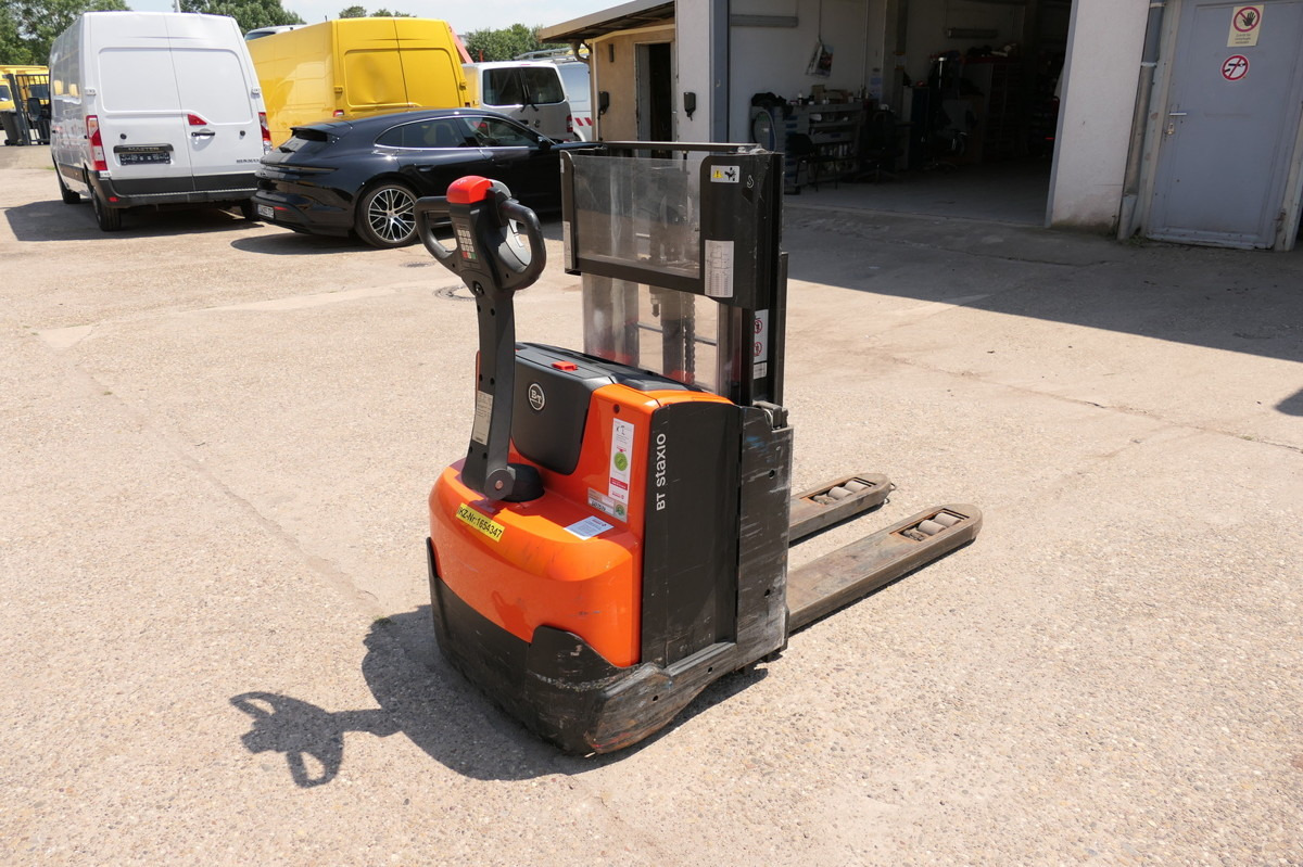 BT SWE 200D Batterie 09/2015 - Transpaleta: foto 3 BT SWE 200D Batterie 09/2015 - Transpaleta: foto 3