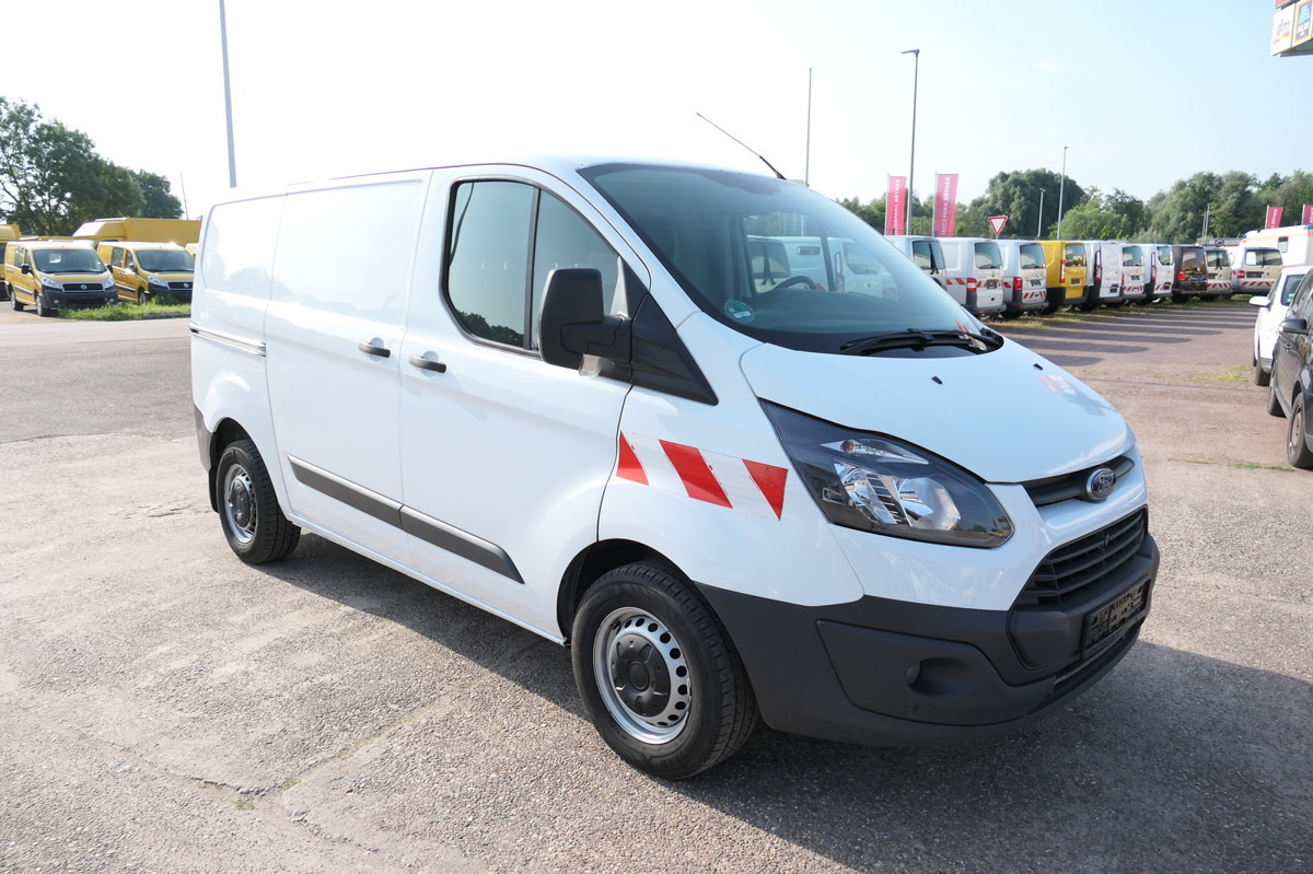 FORD Transit Custom 290 2.0 TDCi KLIMA WERKSTATTEINBA - Furgoneta pequeña: foto 3 FORD Transit Custom 290 2.0 TDCi KLIMA WERKSTATTEINBA - Furgoneta pequeña: foto 3