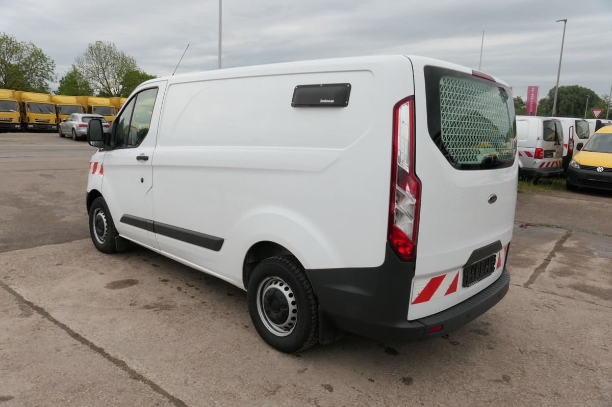 FORD Transit Custom 290 2.0 TDCi KLIMA WERKSTATTEINBA - Furgoneta pequeña: foto 5 FORD Transit Custom 290 2.0 TDCi KLIMA WERKSTATTEINBA - Furgoneta pequeña: foto 5