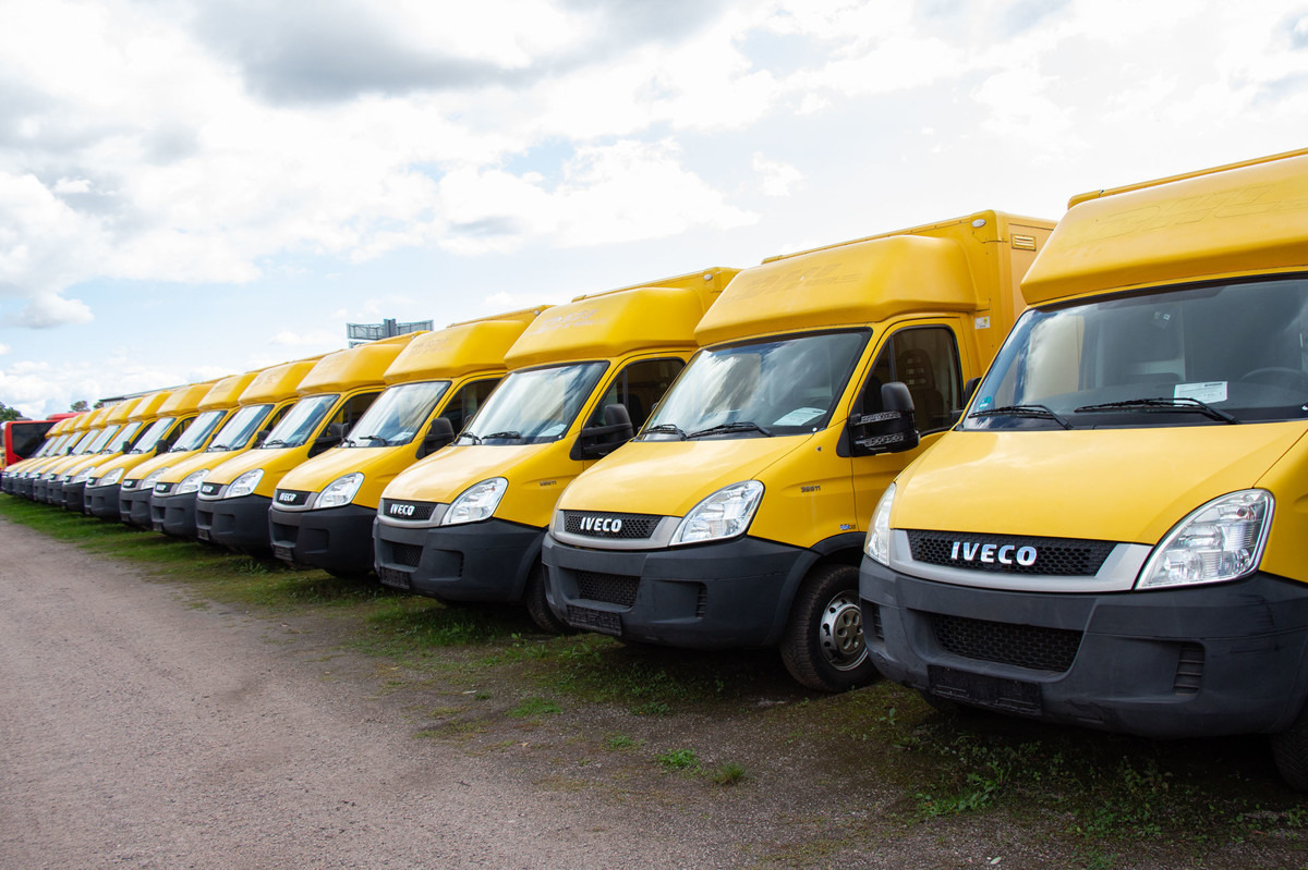 IVECO Daily 35 S11 C30C AUTOMATIK KAMERA MAXI Regale D - Furgoneta: foto 1 IVECO Daily 35 S11 C30C AUTOMATIK KAMERA MAXI Regale D - Furgoneta: foto 1