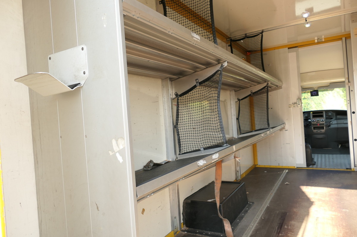 Furgoneta IVECO Daily 35 S11 C30C AUTOMATIK KAMERA MAXI Regale L: foto 7