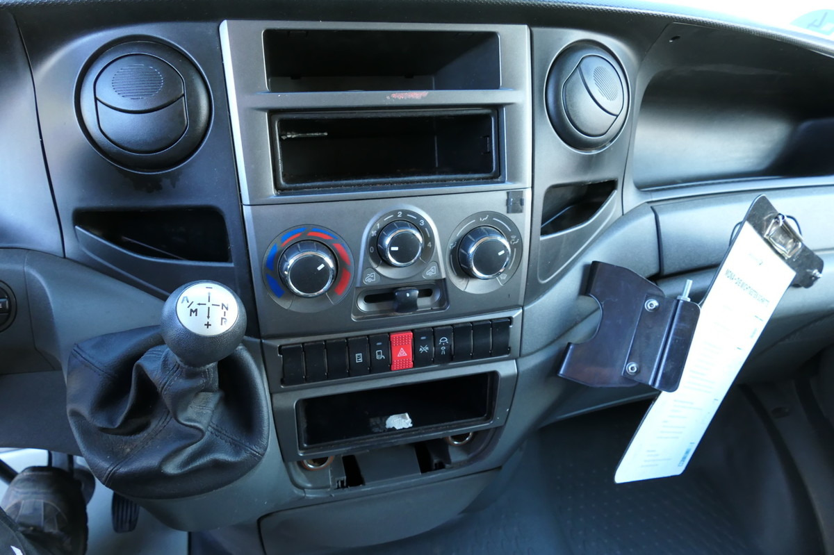 Furgoneta IVECO Daily 35 S11 C30C AUTOMATIK KAMERA Regale LUFT D: foto 10 Furgoneta IVECO Daily 35 S11 C30C AUTOMATIK KAMERA Regale LUFT D: foto 10