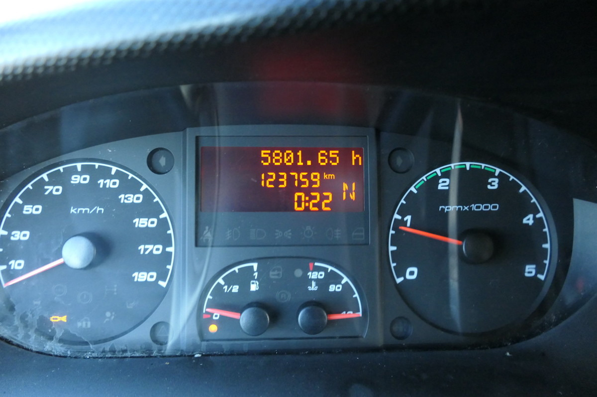 Furgoneta IVECO Daily 35 S11 C30C AUTOMATIK KAMERA Regale LUFT D: foto 12 Furgoneta IVECO Daily 35 S11 C30C AUTOMATIK KAMERA Regale LUFT D: foto 12