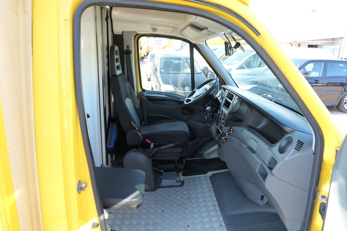 IVECO Daily 35 S11 C30C AUTOMATIK KAMERA Regale LUFT D - Furgoneta: foto 5 IVECO Daily 35 S11 C30C AUTOMATIK KAMERA Regale LUFT D - Furgoneta: foto 5