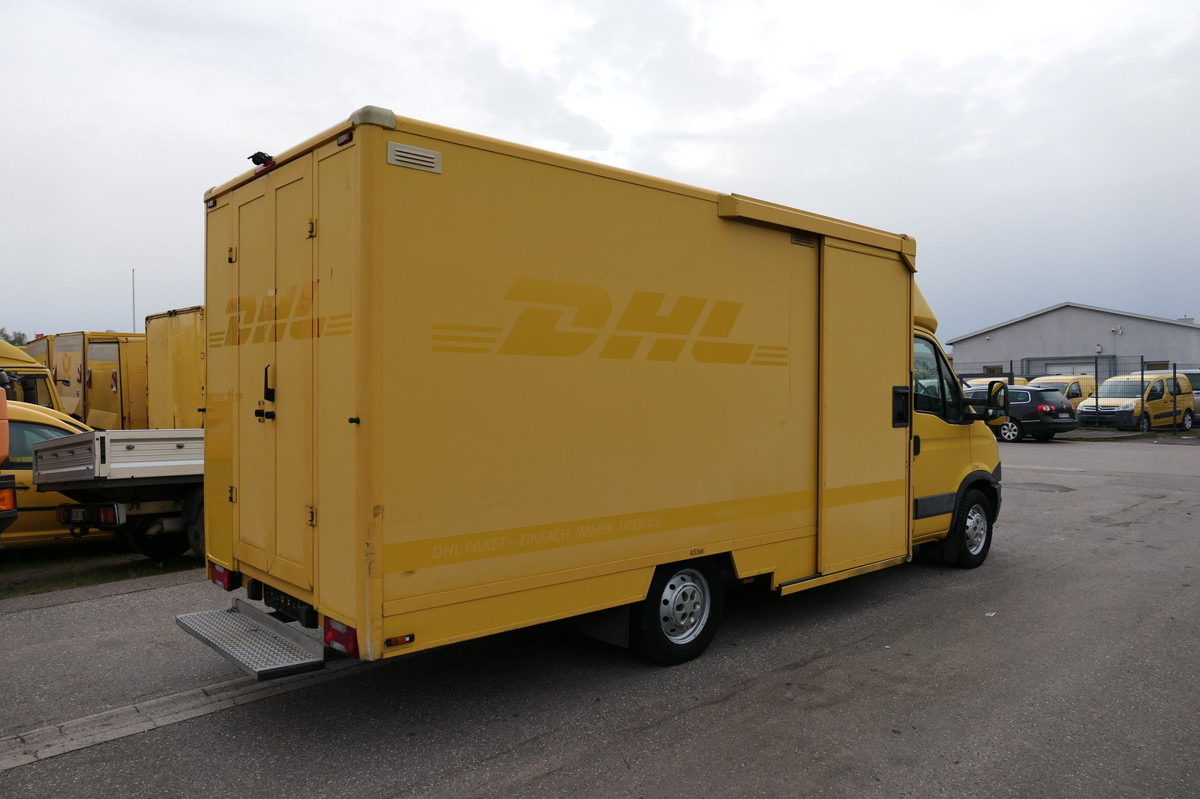 IVECO Daily 35 S11 C30C AUTOMATIK KAMERA Regale LUFT D - Furgoneta: foto 3 IVECO Daily 35 S11 C30C AUTOMATIK KAMERA Regale LUFT D - Furgoneta: foto 3