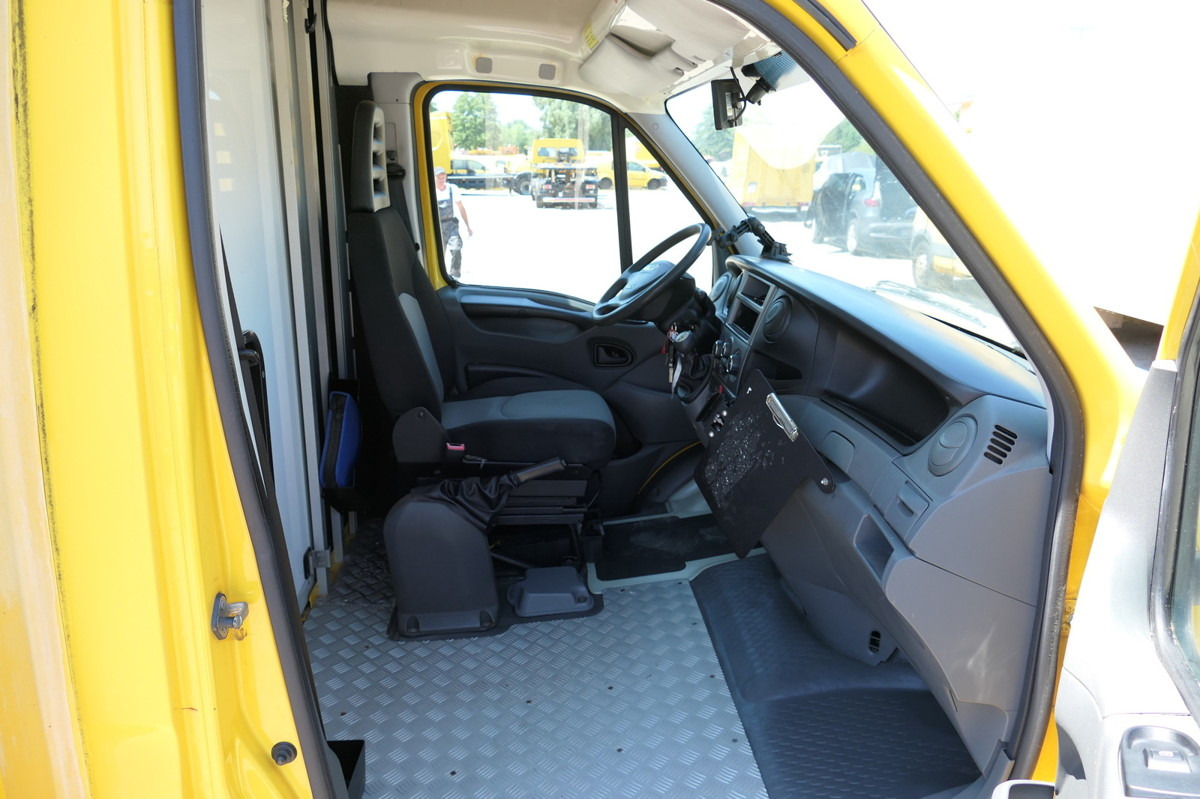 IVECO Daily 35 S11 C30C AUTOMATIK KAMERA Regale LUFT D - Furgoneta: foto 5 IVECO Daily 35 S11 C30C AUTOMATIK KAMERA Regale LUFT D - Furgoneta: foto 5