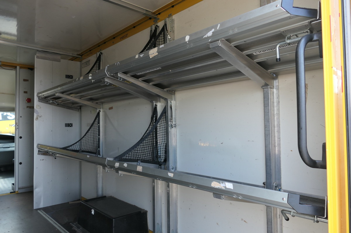 Furgoneta IVECO Daily 35 S11 C30C AUTOMATIK KAMERA Regale LUFT D: foto 6 Furgoneta IVECO Daily 35 S11 C30C AUTOMATIK KAMERA Regale LUFT D: foto 6