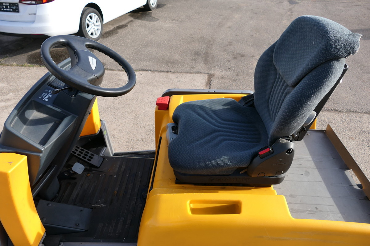 JUNGHEINRICH EZS 570 Schlepper Batterie 20/2017 - Remolcadora: foto 5 JUNGHEINRICH EZS 570 Schlepper Batterie 20/2017 - Remolcadora: foto 5