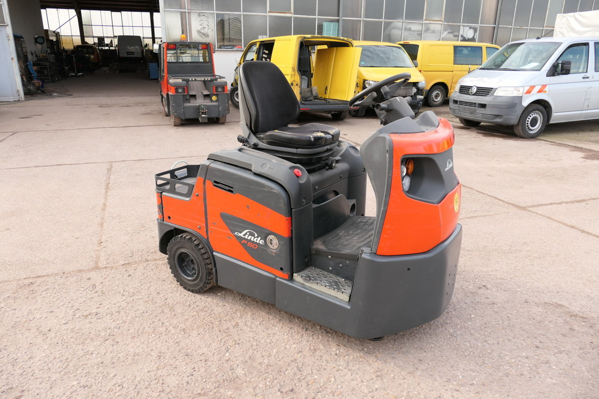 LINDE P 60 Z Schlepper 3-Rad - Remolcadora: foto 1 LINDE P 60 Z Schlepper 3-Rad - Remolcadora: foto 1