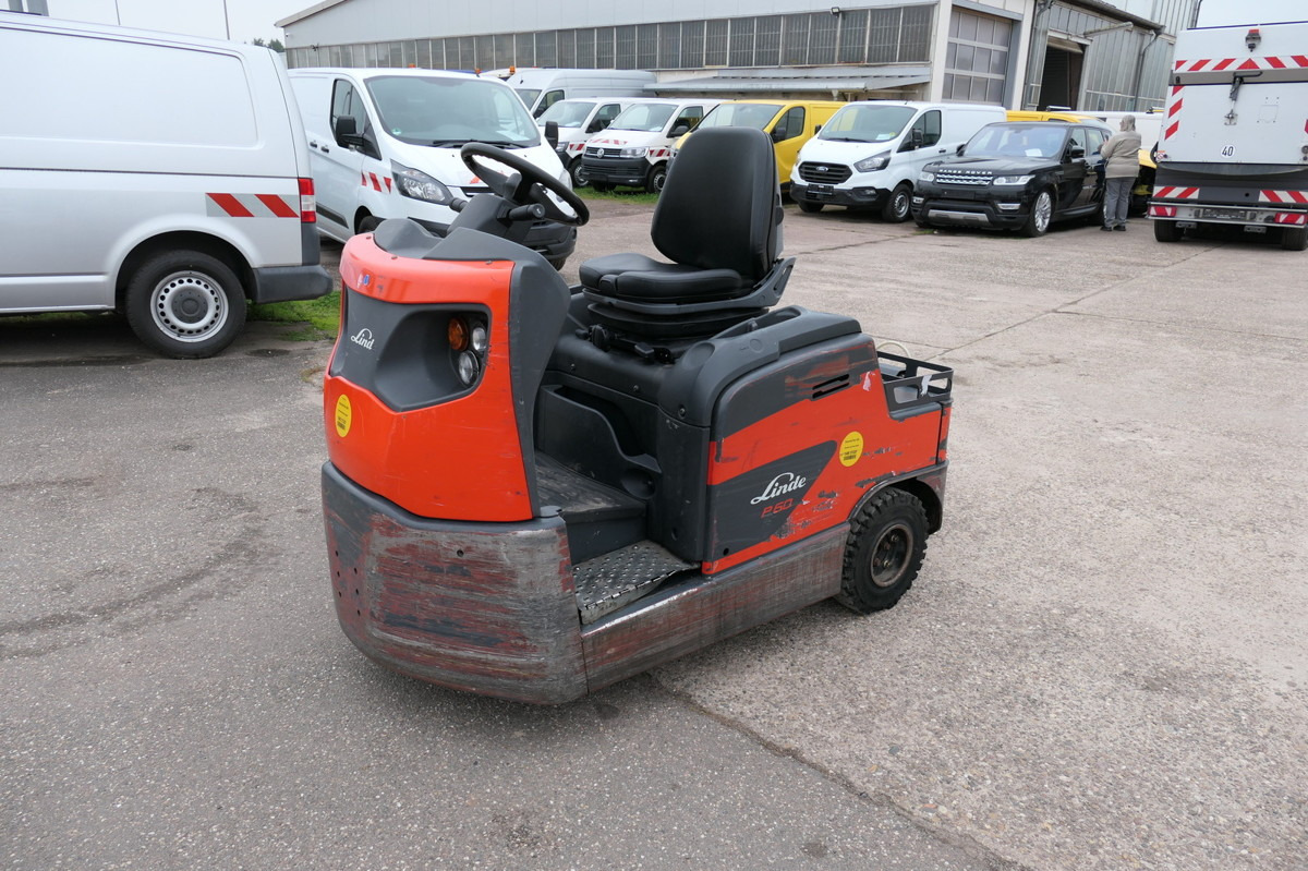 LINDE P 60 Z Schlepper Batterie 33/2019 - Remolcadora: foto 2 LINDE P 60 Z Schlepper Batterie 33/2019 - Remolcadora: foto 2