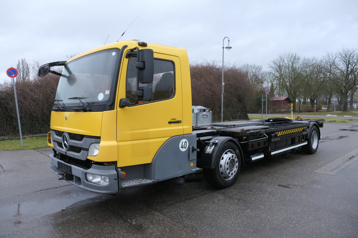 MERCEDES-BENZ KAMAG WBH 25 Wiesel Terberg Umsetzfahrz. AHK Sat - Portacontenedore/ Intercambiable camión: foto 2 MERCEDES-BENZ KAMAG WBH 25 Wiesel Terberg Umsetzfahrz. AHK Sat - Portacontenedore/ Intercambiable camión: foto 2