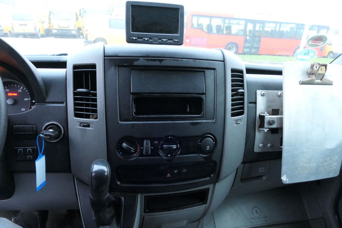 Furgoneta MERCEDES-BENZ SPRINTER 310 CDI MAXI EURO-5 KOFFER DURCHGANG RE: foto 12 Furgoneta MERCEDES-BENZ SPRINTER 310 CDI MAXI EURO-5 KOFFER DURCHGANG RE: foto 12