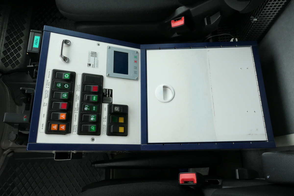 Ambulancia MERCEDES-BENZ Sprinter 519 CDI Klima Krankenwagen: foto 15