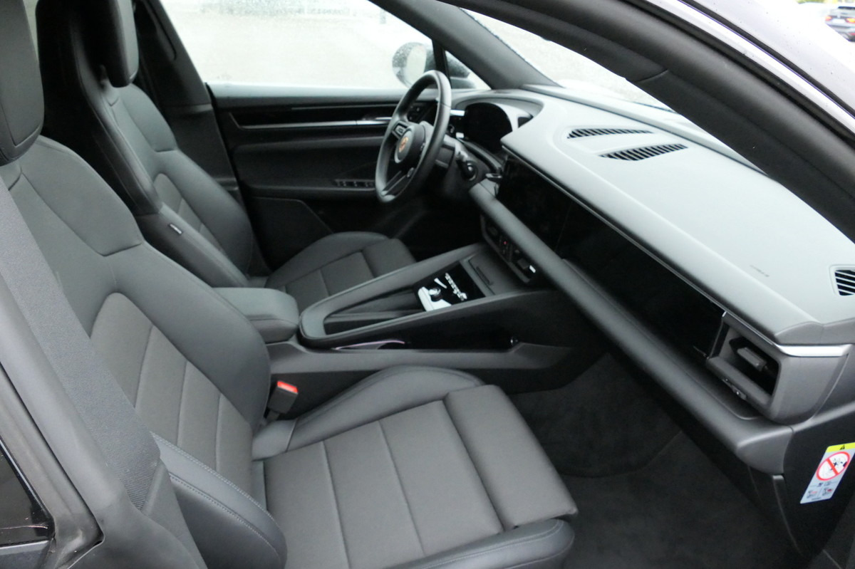 Leasing financiero de PORSCHE Macan 4 Electric - Bose Soundsystem Kombilimousi leasing PORSCHE Macan 4 Electric - Bose Soundsystem Kombilimousi: foto 9