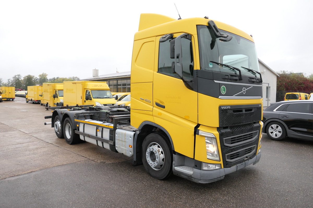 VOLVO FH 26.420 6x2 BDF - Portacontenedore/ Intercambiable camión: foto 3 VOLVO FH 26.420 6x2 BDF - Portacontenedore/ Intercambiable camión: foto 3