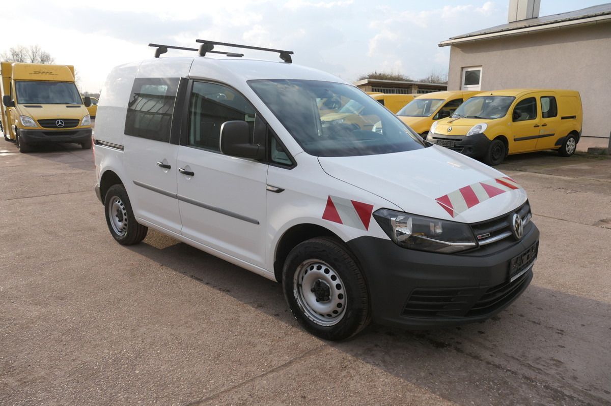 VW Caddy 2.0 TDI 4Motion Klima Werkstatteinbauten T - Furgoneta pequeña: foto 3 VW Caddy 2.0 TDI 4Motion Klima Werkstatteinbauten T - Furgoneta pequeña: foto 3