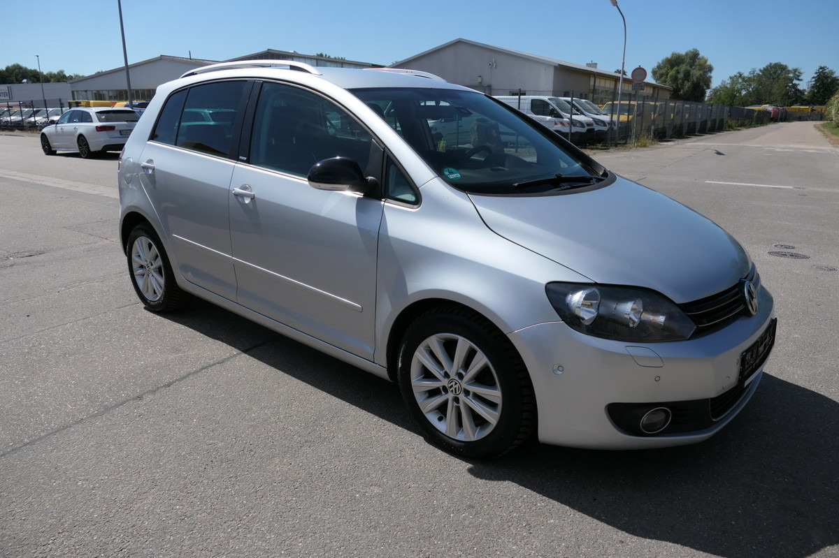 VW Golf VI Plus 1.6 TDI BMT Style KLIMA - Sedan: foto 2 VW Golf VI Plus 1.6 TDI BMT Style KLIMA - Sedan: foto 2