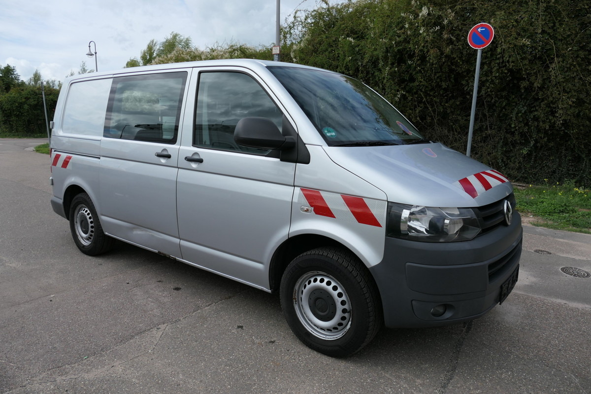 VW T5 Transporter 2.0 TDI 4Motion Flügeltür Klima A - Furgoneta pequeña: foto 3 VW T5 Transporter 2.0 TDI 4Motion Flügeltür Klima A - Furgoneta pequeña: foto 3