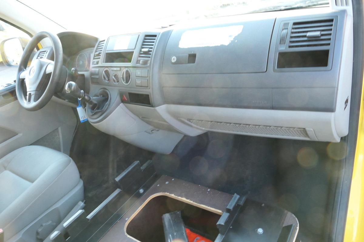 Leasing financiero de VW T5 Transporter 2.0 TDI PARKTRONIK EURO-5 2xSCHIE leasing VW T5 Transporter 2.0 TDI PARKTRONIK EURO-5 2xSCHIE: foto 7 Leasing financiero de VW T5 Transporter 2.0 TDI PARKTRONIK EURO-5 2xSCHIE leasing VW T5 Transporter 2.0 TDI PARKTRONIK EURO-5 2xSCHIE: foto 7