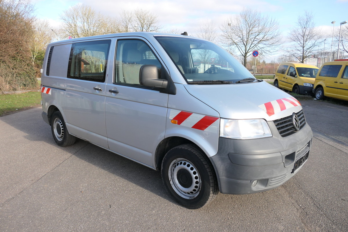 VW T5 Transporter 2.5 TDI 2-Sitzer 4Motion AHK KLIM - Furgoneta pequeña: foto 2 VW T5 Transporter 2.5 TDI 2-Sitzer 4Motion AHK KLIM - Furgoneta pequeña: foto 2