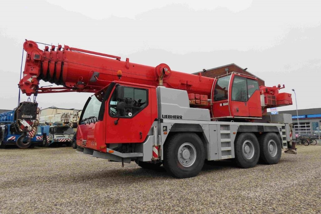 Liebherr LTM 1055-3.2 - Grúa todo terreno: foto 1 Liebherr LTM 1055-3.2 - Grúa todo terreno: foto 1