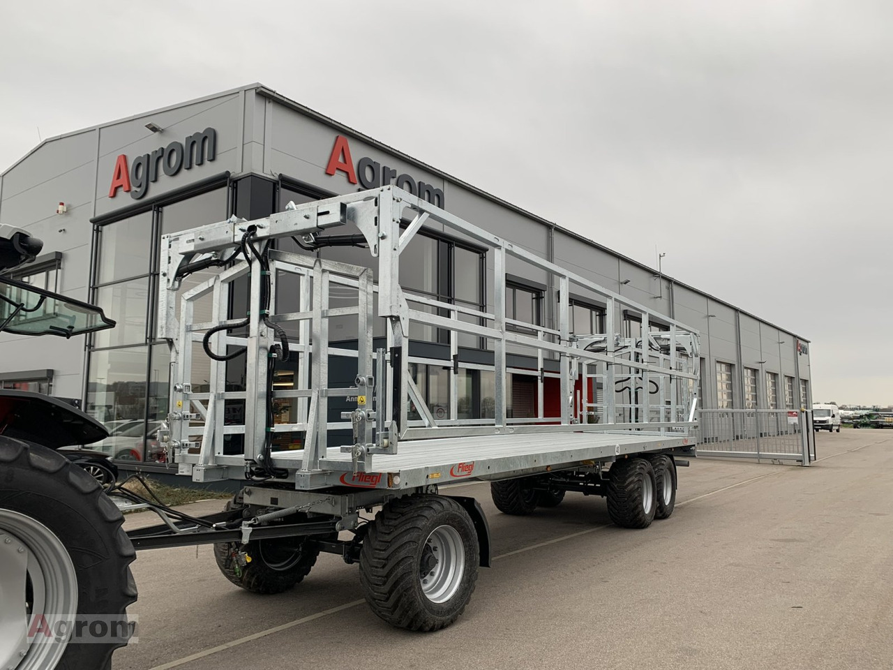 Fliegl DPW 210 BL - Remolque plataforma agrícola: foto 1 Fliegl DPW 210 BL - Remolque plataforma agrícola: foto 1