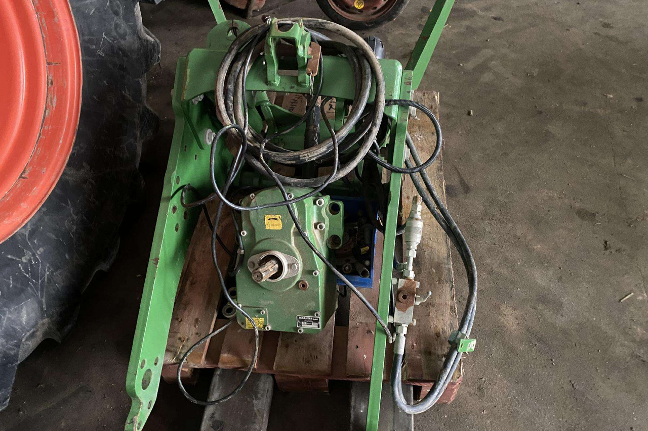 Valtra JOHN DEERE - Implemento para Maquinaria agrícola: foto 2 Valtra JOHN DEERE - Implemento para Maquinaria agrícola: foto 2