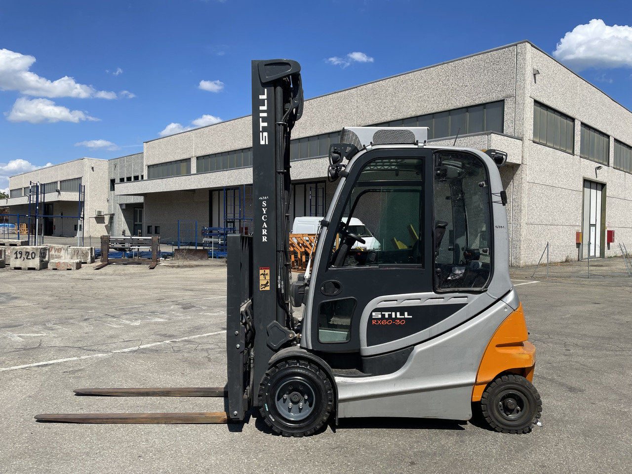 STILL RX 60-30 - Carretilla elevadora eléctrica: foto 2 STILL RX 60-30 - Carretilla elevadora eléctrica: foto 2