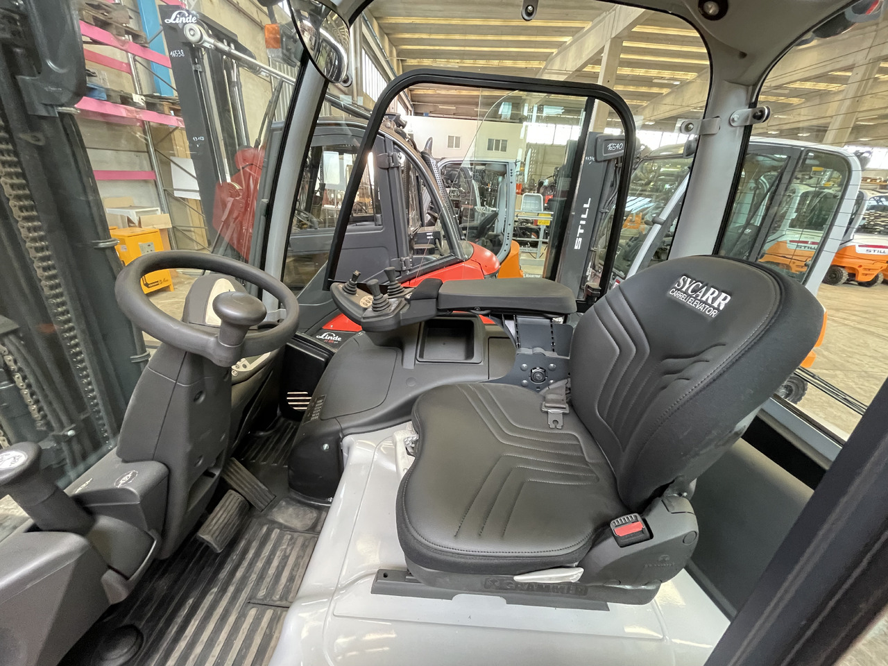 Still RX 60-45 (batt. 100%) - Carretilla elevadora eléctrica: foto 4 Still RX 60-45 (batt. 100%) - Carretilla elevadora eléctrica: foto 4