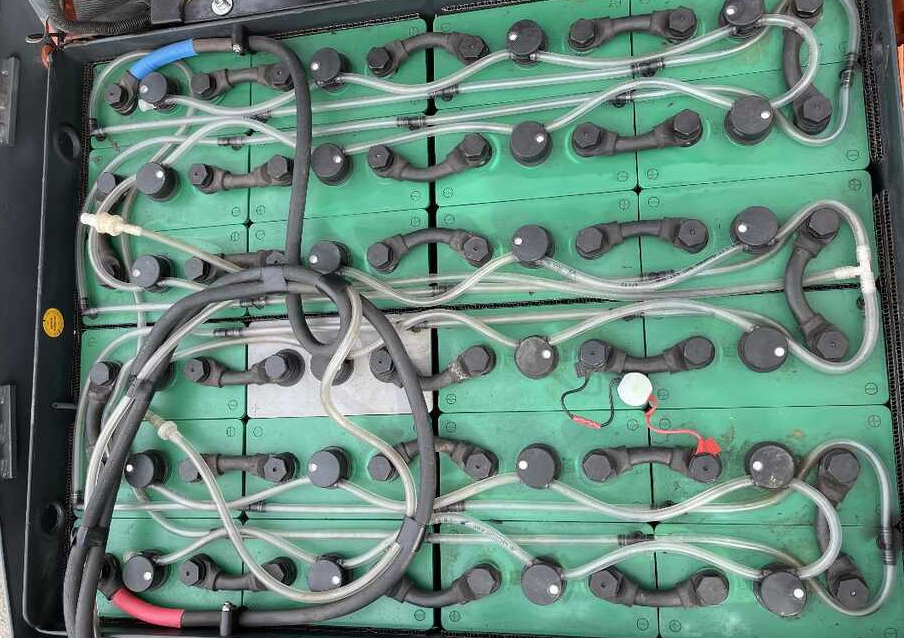 Toyota 8 FBMK20T (Batteria 90%) - Carretilla elevadora eléctrica: foto 5 Toyota 8 FBMK20T (Batteria 90%) - Carretilla elevadora eléctrica: foto 5