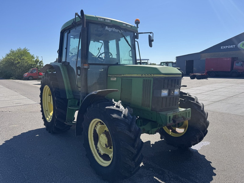 John Deere 6300 - Tractor: foto 4 John Deere 6300 - Tractor: foto 4