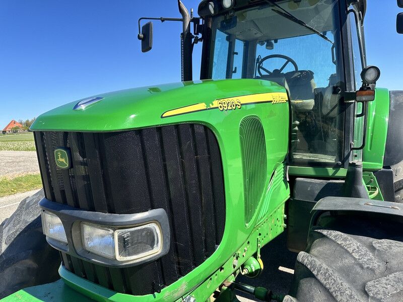 John Deere 6920 S - Tractor: foto 2 John Deere 6920 S - Tractor: foto 2
