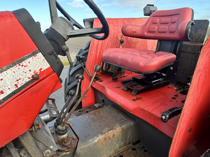 Massey Ferguson 365 - Tractor: foto 4 Massey Ferguson 365 - Tractor: foto 4