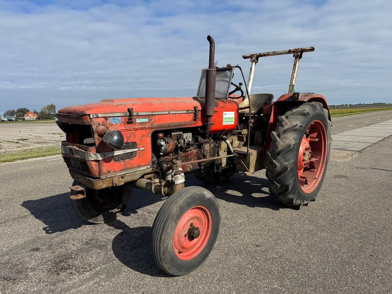 Zetor 4511 - Tractor: foto 1 Zetor 4511 - Tractor: foto 1