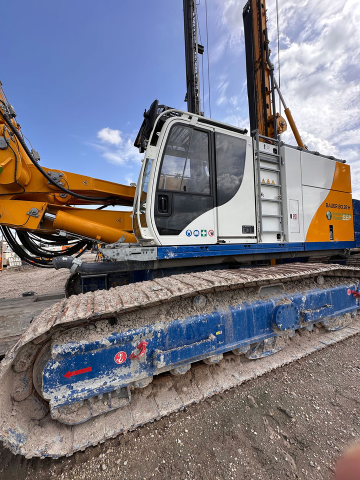 Bauer BG 28H - Martillo de hinca de pilotes: foto 3 Bauer BG 28H - Martillo de hinca de pilotes: foto 3