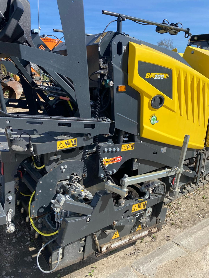 Bomag BF200 C-2 - Pavimentadora de asfalto: foto 5 Bomag BF200 C-2 - Pavimentadora de asfalto: foto 5