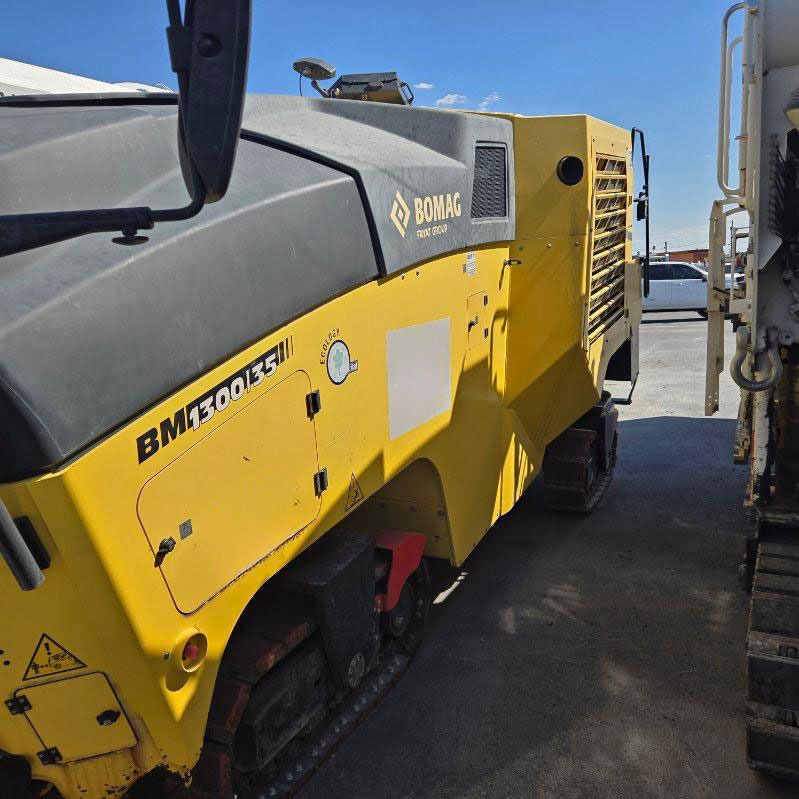 Bomag BM 1300/35 - Fresadora en frío: foto 2 Bomag BM 1300/35 - Fresadora en frío: foto 2