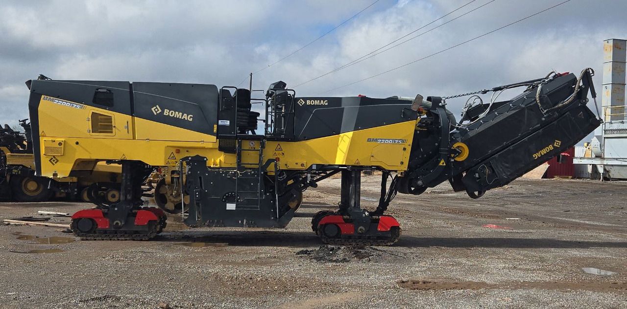 Bomag BM 2200/75 - Fresadora en frío: foto 1 Bomag BM 2200/75 - Fresadora en frío: foto 1