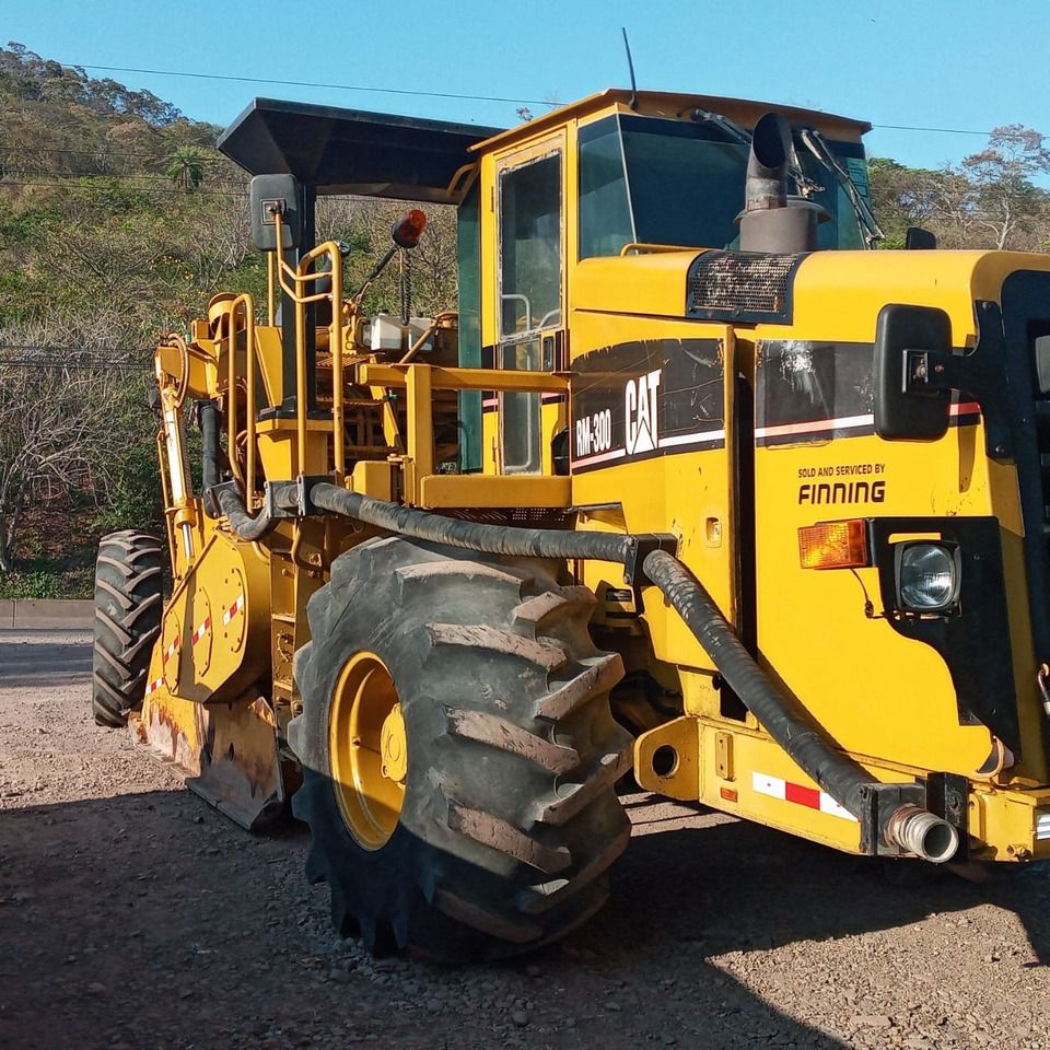 Caterpillar RM300 - Estabilizador de suelos: foto 1 Caterpillar RM300 - Estabilizador de suelos: foto 1