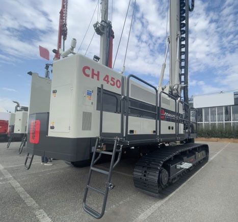 Comacchio CH450 - Martillo de hinca de pilotes: foto 2 Comacchio CH450 - Martillo de hinca de pilotes: foto 2