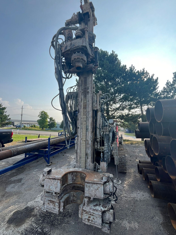 Comacchio MC 602 - Martillo de hinca de pilotes: foto 4 Comacchio MC 602 - Martillo de hinca de pilotes: foto 4