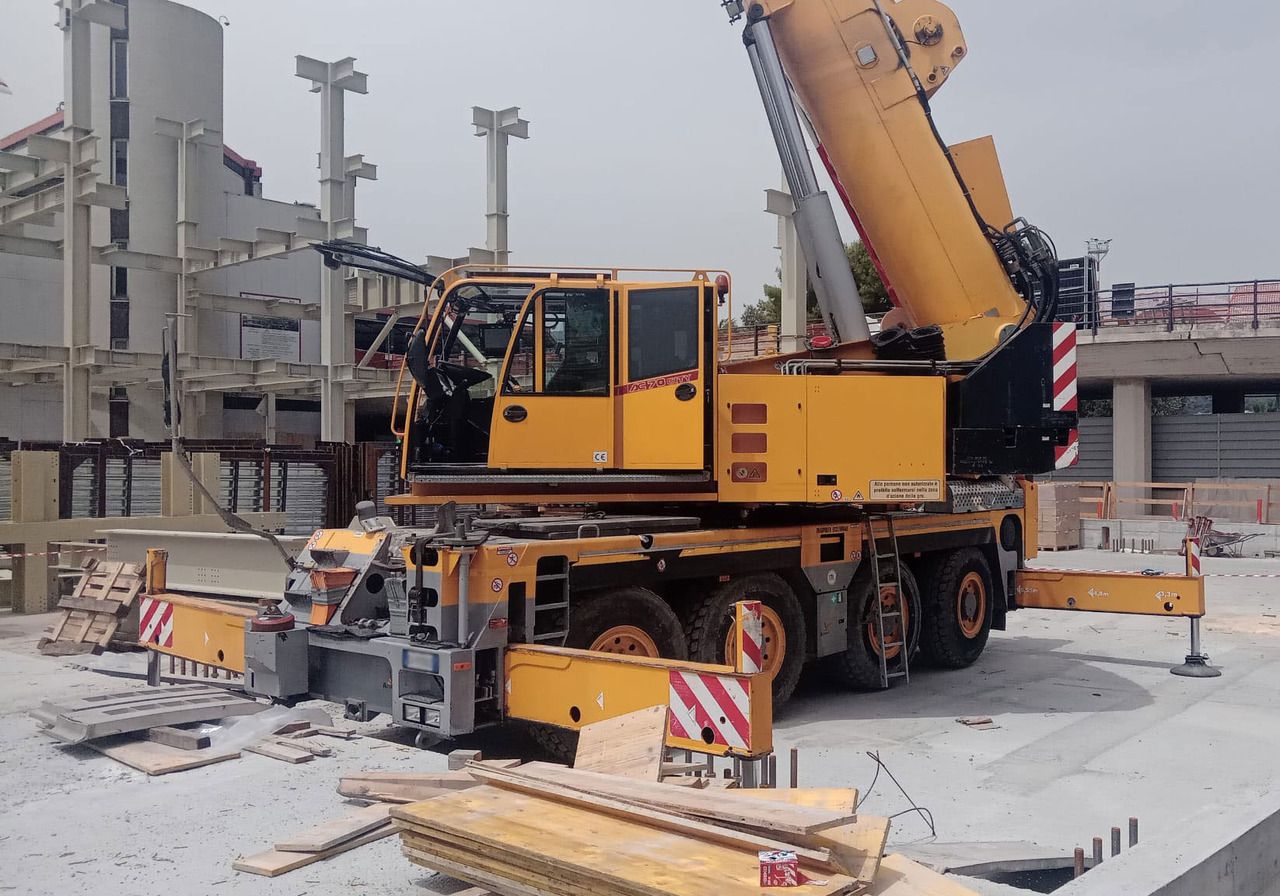 Demag AC 70 City - Autogrúa: foto 1 Demag AC 70 City - Autogrúa: foto 1