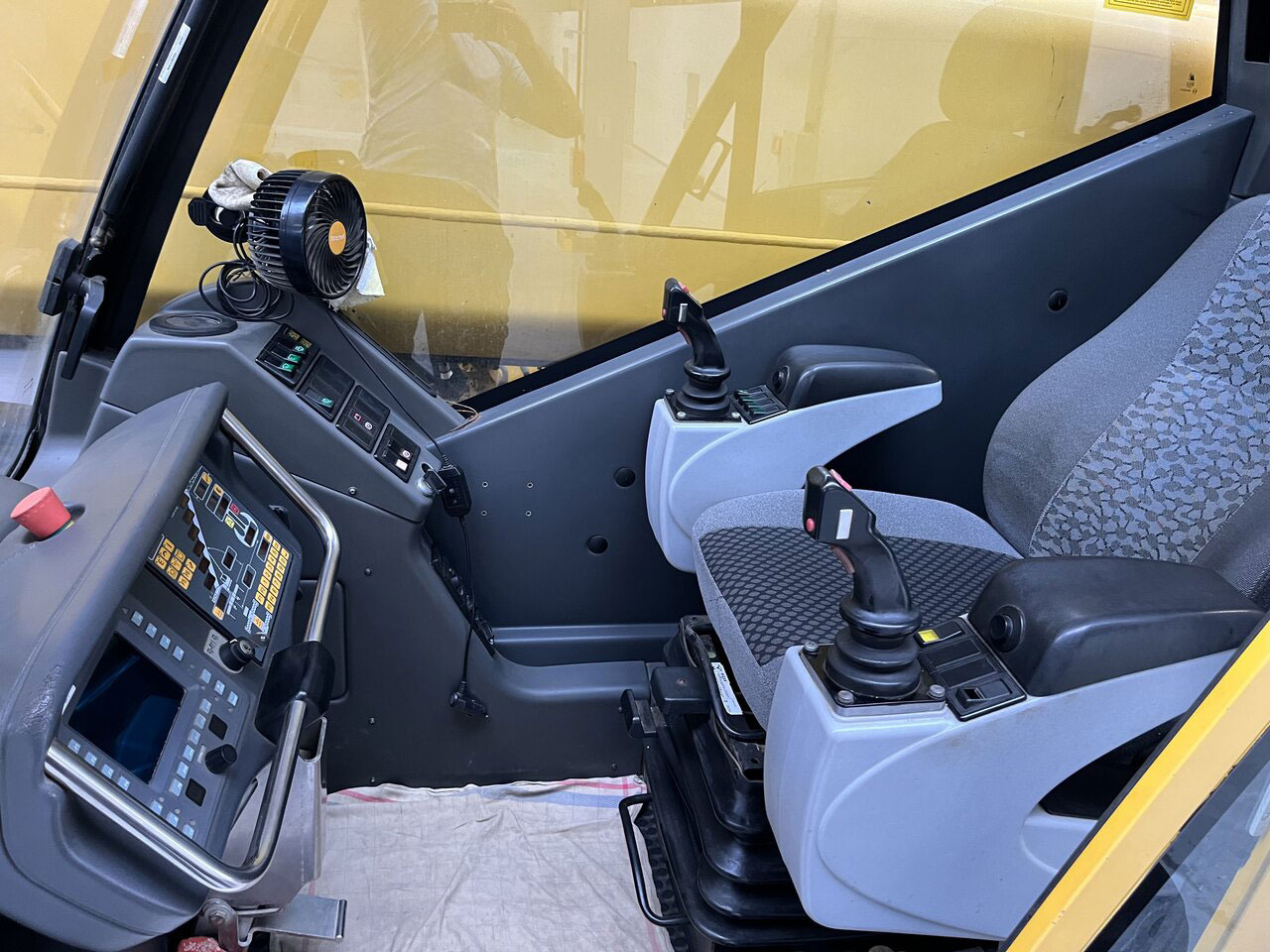 Grove GMK 2035 E - Autogrúa: foto 4 Grove GMK 2035 E - Autogrúa: foto 4